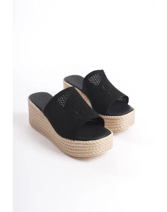 Omarı Triko Detaylı Dolgu Topuklu Rahat Bayan Terlik - Siyah