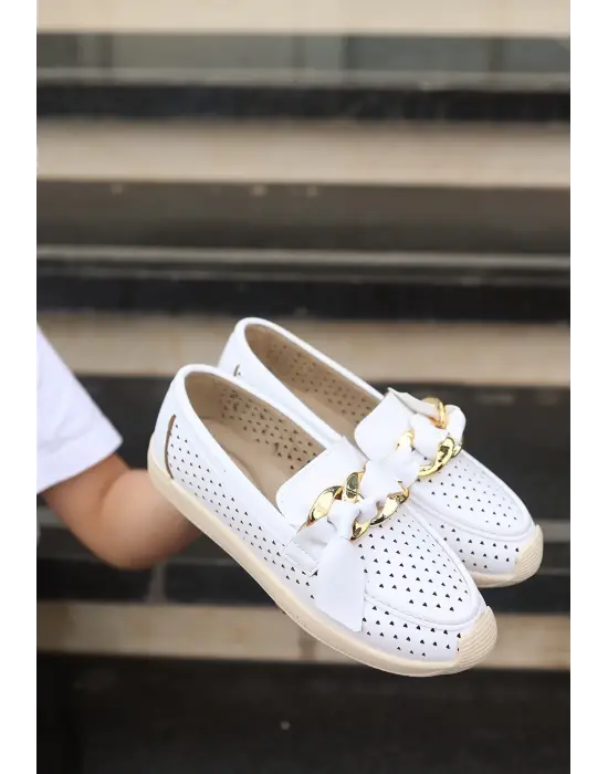Omarı Beyaz Cilt Babet Ayakkabı - Hafif ve Rahat Tasarım