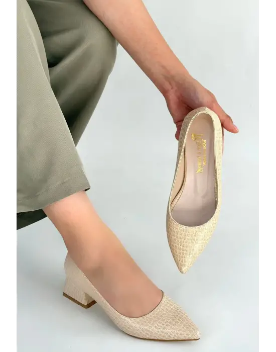 Meort Bej Rugan Topuklu Ayakkabı