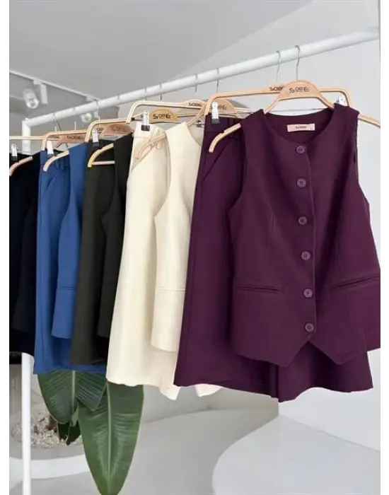 Omarı Yazın Trendi: Midi Şortlu ve Yelekli Viscon Takım