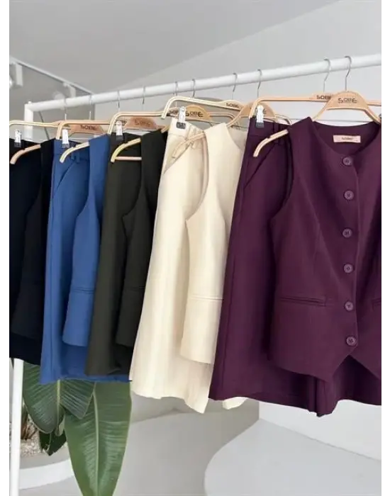 Omarı Yazın Trendi: Midi Şortlu ve Yelekli Viscon Takım