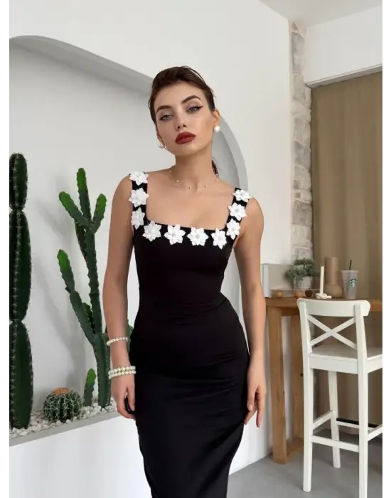 Mıng Çiçek Detaylı Elbise