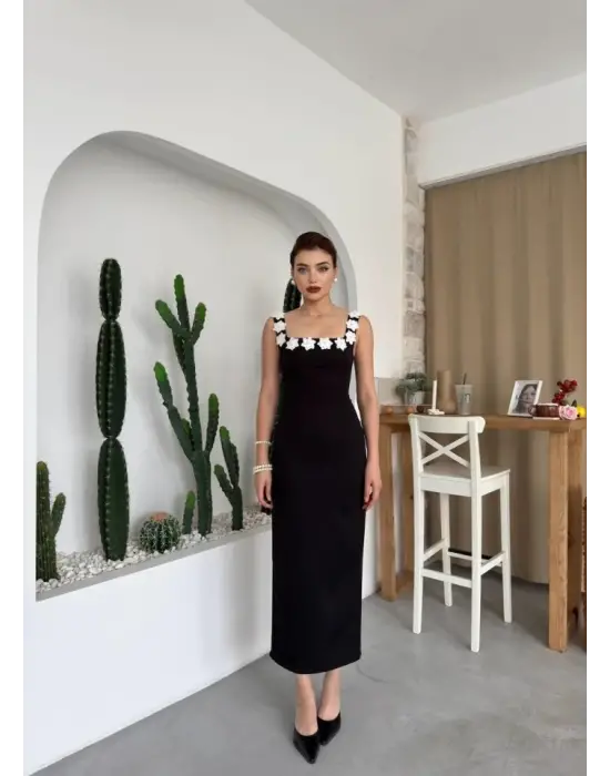 Mıng Çiçek Detaylı Elbise