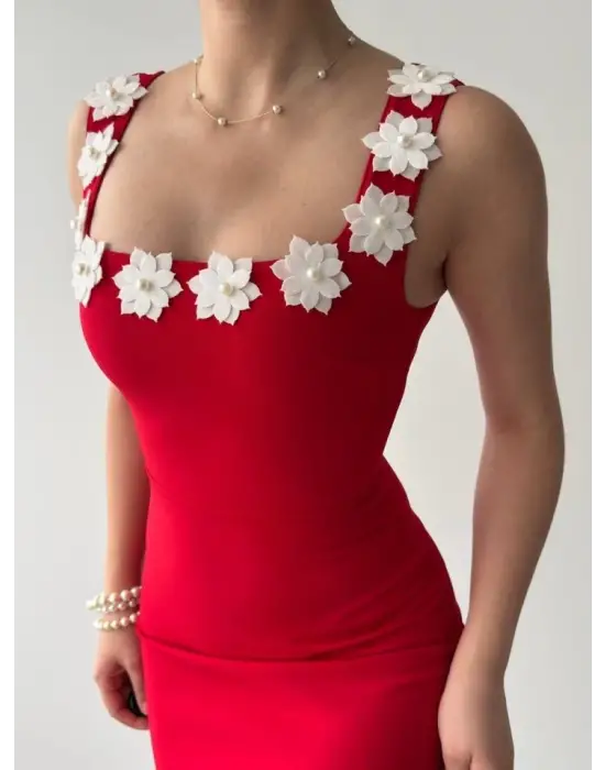 Omarı Zarif Mıng Çiçek Desenli Elbise