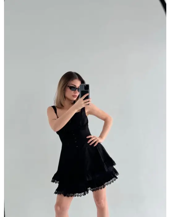 Omarı Sırt Dekolteli Mini Siyah Elbise