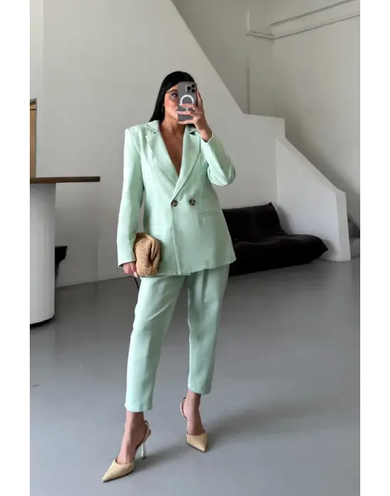 Omarı Mint Keten Takım - Şık ve Rahat Kombin