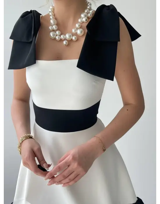 Miron Omuz Fiyonklu Elbise