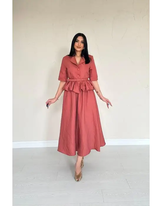 Omarı İnce Kemerli Fırfırlı Ceket ve Büzgülü Etek Takım