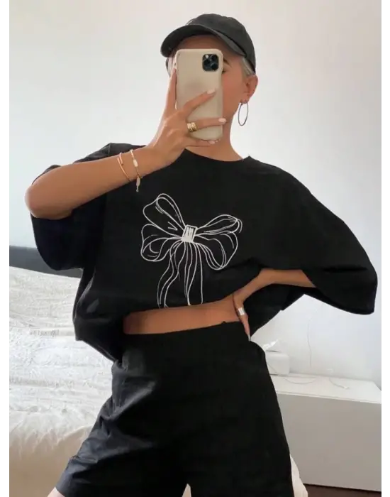 Omarı Modern Desenli Siyah Oversize T-shirt