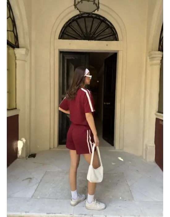 Omarı Yumuşak Dokulu Kumaş Bisiklet Yaka Takım - Bordo Etek Şortlu