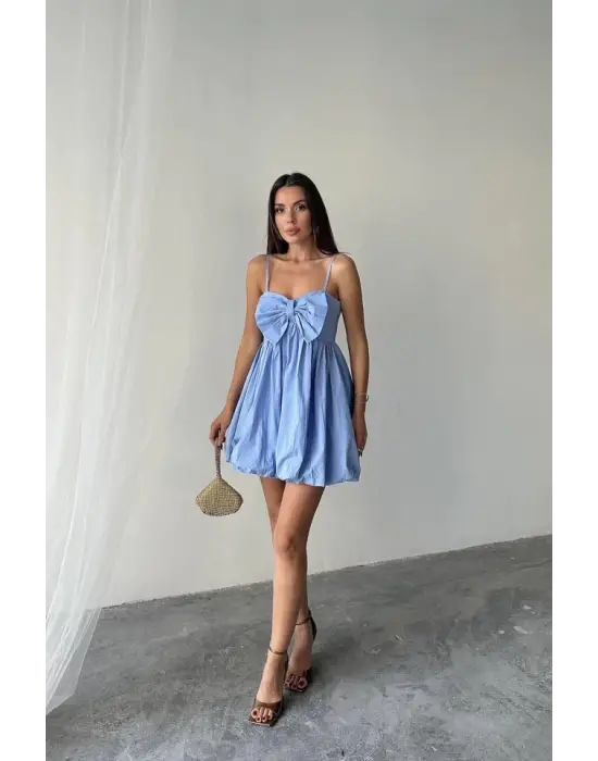 Omarı Mavi Fiyonk Detaylı Askılı Elbise