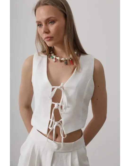 Omarı Şık ve Rahat Bağlamalı Yelek