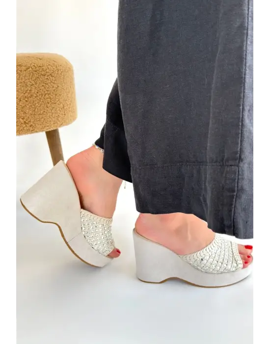 Moka Bej Triko Dolgu Topuk Terlik