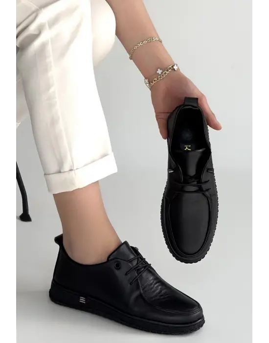 Mopin Siyah Deri Bağcıklı Spor Ayakkabı