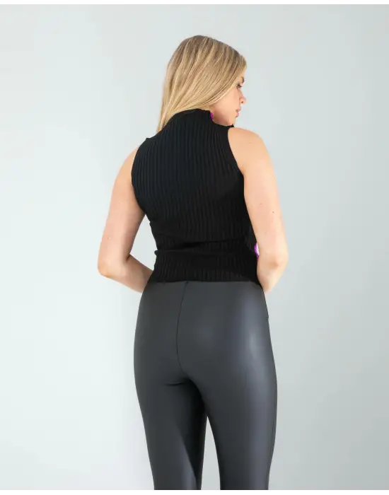 Omarı Parlak Yaka Detaylı Mor Triko