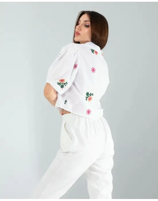 Çiçek Desenli Gömlek