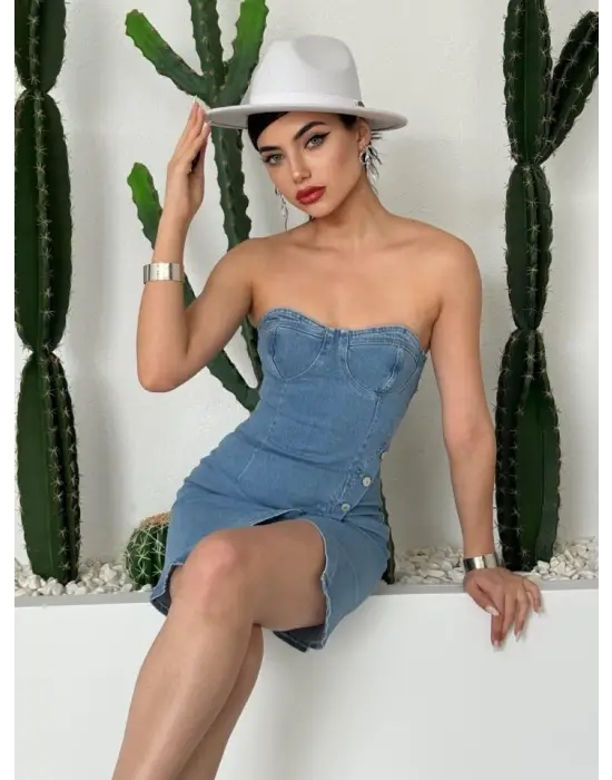 Omarı Zarif Düğme Detayıyla Şık Elbise