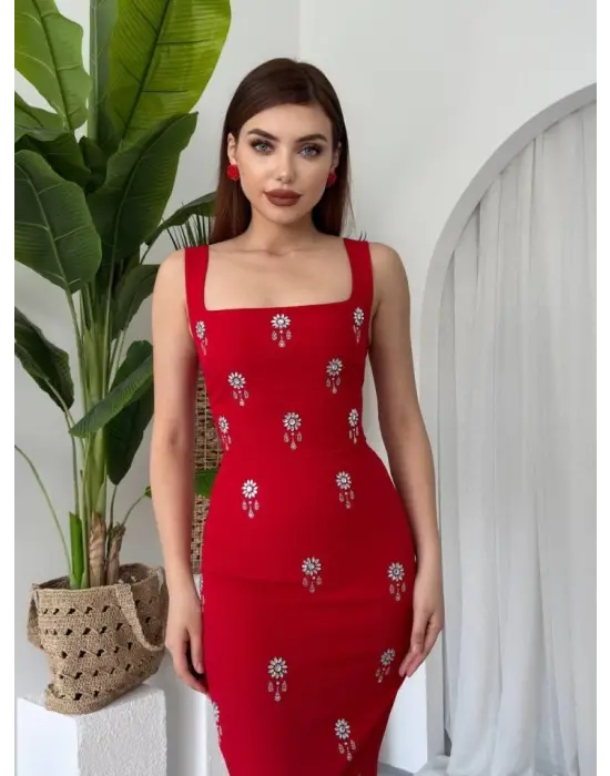 Omarı Doğa İle Uyumlu Taş Desenli Elbise