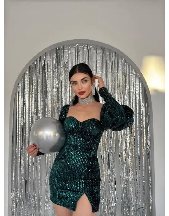 Omarı Şık Vücut Saran Siyah Elbise