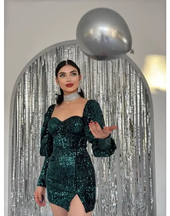 Omarı Şık Vücut Saran Siyah Elbise