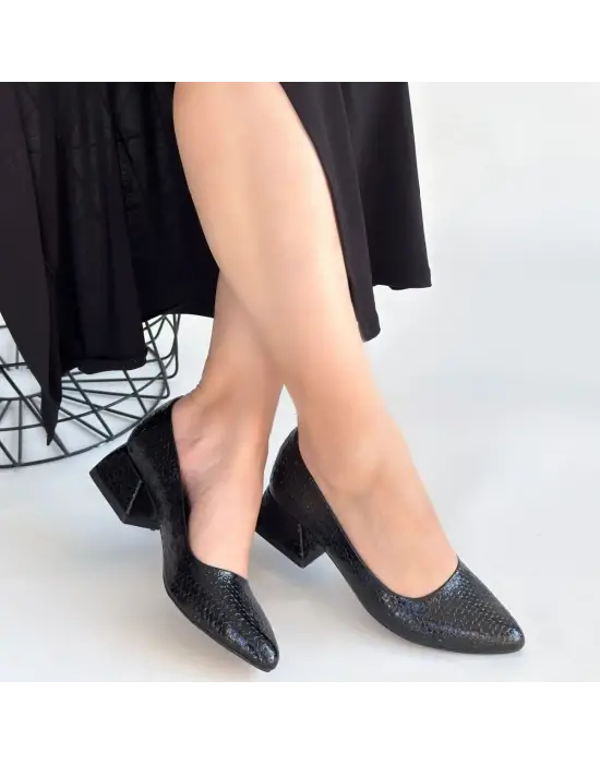 Nitya Siyah Baskılı Rugan Topuklu Ayakkabı