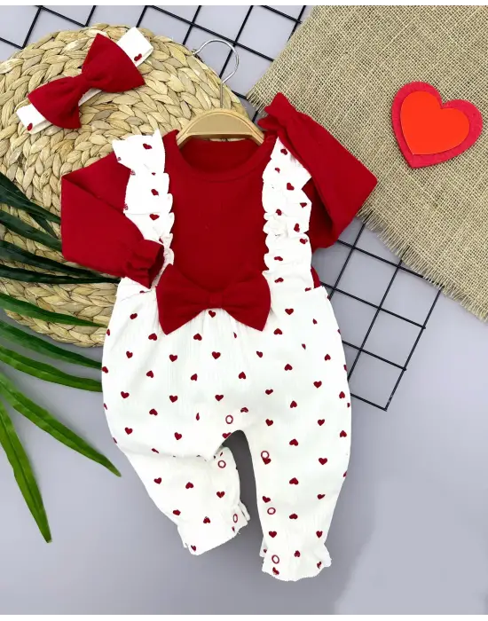 Omarı Bandanalı Fiyonk Detaylı Kız Bebek Tulumu - Kırmızı Kalp Desenli