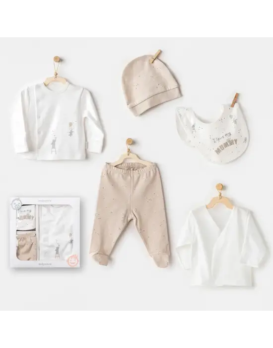 Omarı Enerjik ve Rahat Beige Hastane Çıkışı Takımı