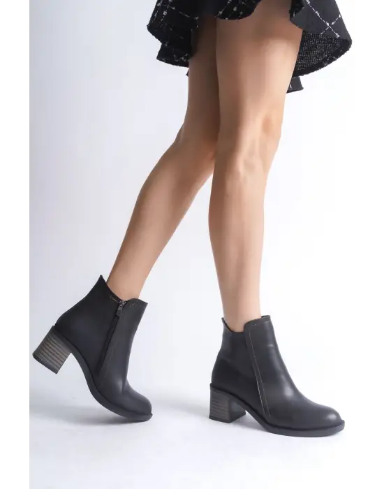 Omarı Fermuarlı Rahat Tabanlı Siyah Bayan Bot