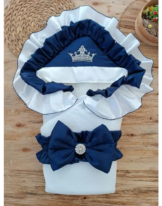 Omarı Lüks Kelebek Taç Nakışlı Yenidoğan Battaniyesi