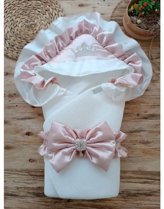 Omarı Lüks Kelebek Taç Nakışlı Yenidoğan Bebek Battaniyesi - Gül Kurusu
