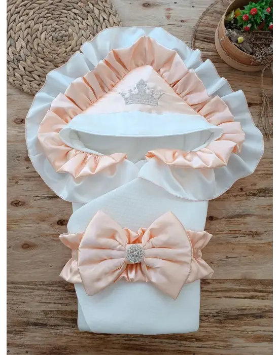 Omarı Mehtap Lüks Kelebek Taç Nakışlı Bebek Battaniyesi - Pudra Renkli