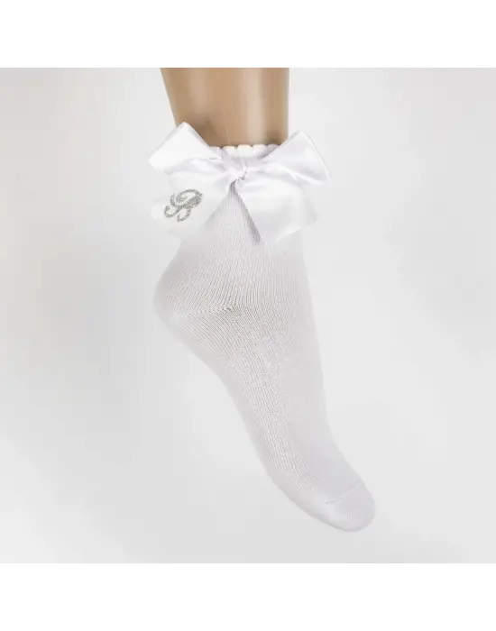 Omarı Pirana Aks Kız Soket - Beyaz Enerji ve Tarz Uyumunda