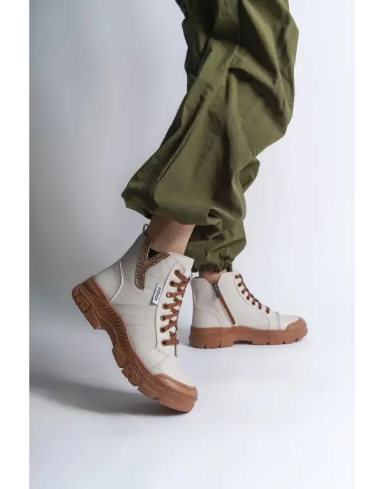 Omarı Rahat Tabanlı Bağcıklı TabaanBayan Bot - Krem