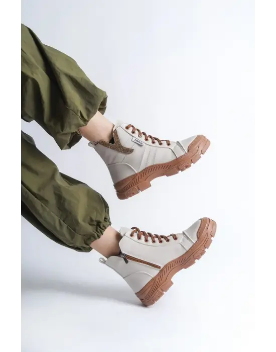 Omarı Rahat Tabanlı Bağcıklı TabaanBayan Bot - Krem