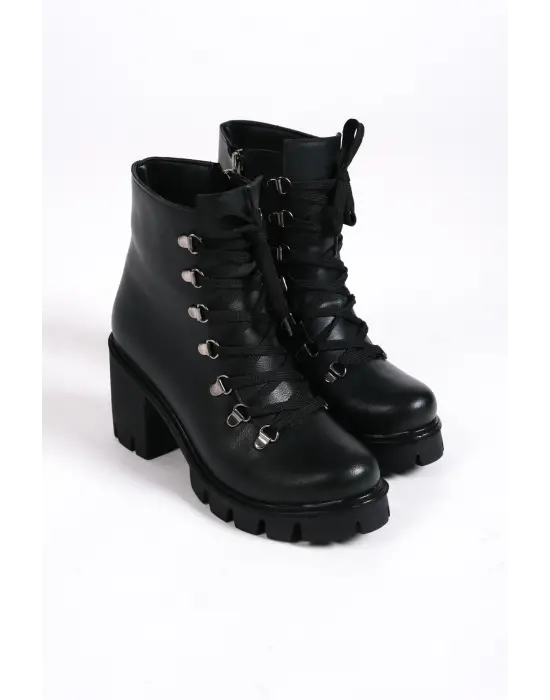 Omarı Rahat Tabanlı Bağcıklı Topuklu Bayan Bot - Siyah