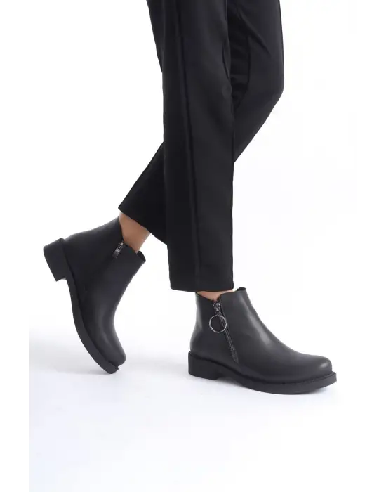 Omarı Şık Siyah Taban Topuklu Bayan Bot