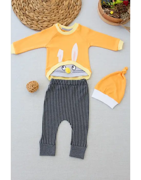 Omarı Şımarık Tavşan Nakışlı Bebek Takımı