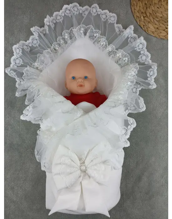 Omarı Yenidoğan Taç Nakışlı Delüks Kundak Battaniyesi - Ekru