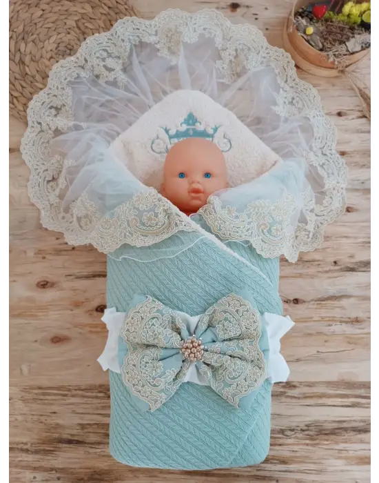 Omarı Yenidoğan Taç Nakışlı Fiyonklu Bebek Battaniyesi Su Yeşili