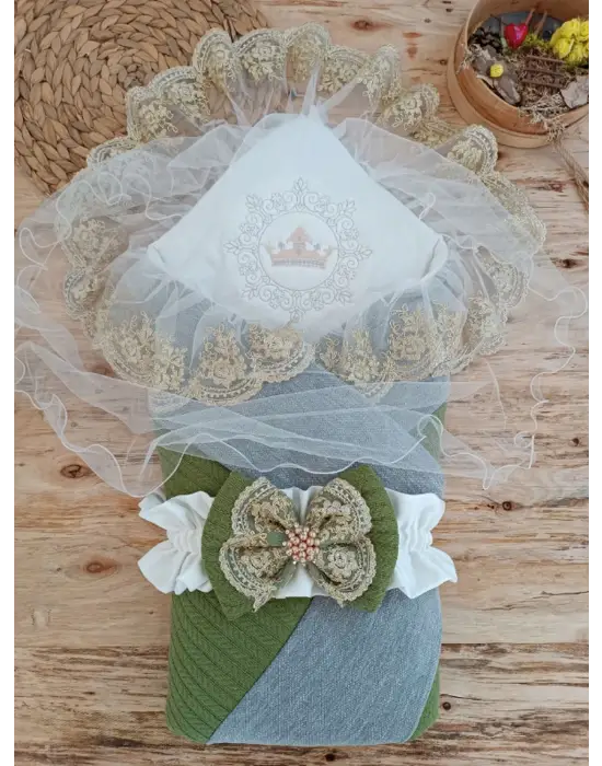 Omarı Yenidoğan Taç Nakışlı Yeşil Bebek Battaniyesi