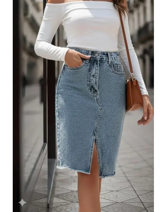 Omarı Yırtık Kenar Detaylı Kot Etek