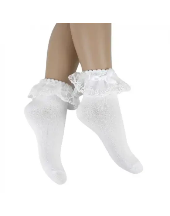 Omarı Yumuşak Dokulu Beyaz Soket Çorap