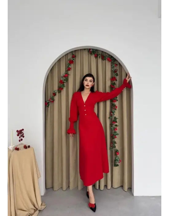 Omarı Zarif Düğme Detaylı Elbise