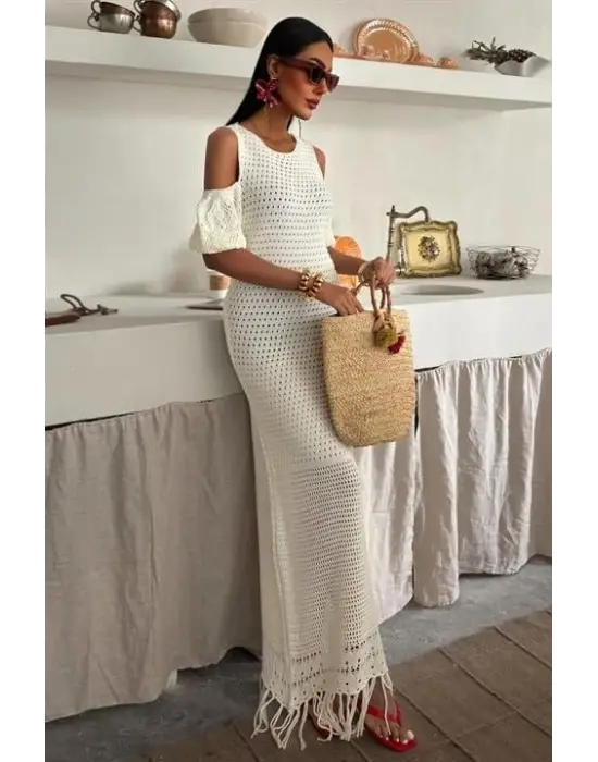 Omuz Detaylı Etek Ücü Püsküllü Triko Elbise 2862