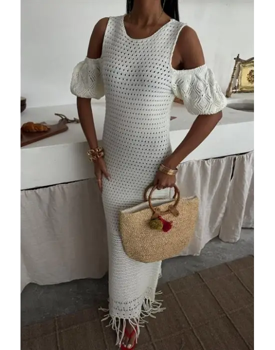 Omarı Şık Püsküllü Triko Elbise