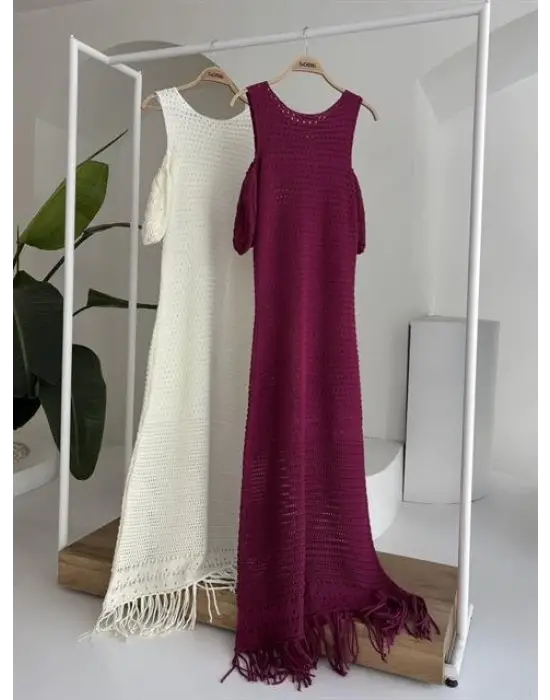 Omarı Şık Püsküllü Triko Elbise