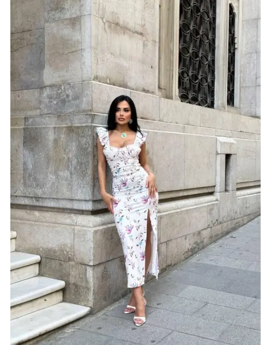 Omarı Kadın Omuz Fırfır Elbise - Trendy Tasarım ve Şık Duruş