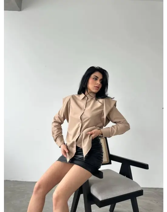 Omarı Omuz Detaylı Şıklık: Kadın Gömlek