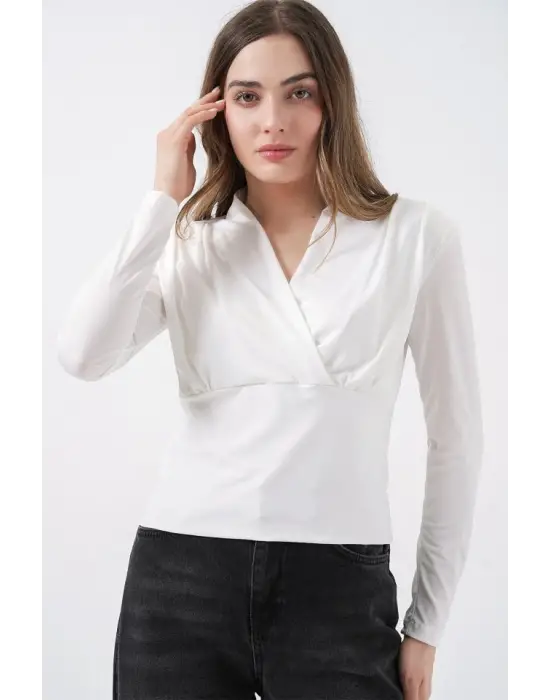 Şık Omuz Vatkalı Kruvaze Yaka Bluz - Beyaz