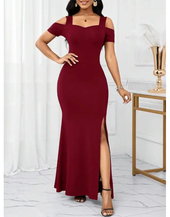 Omarı Etkileyici Yırtmaç Detaylı Uzun Elbise